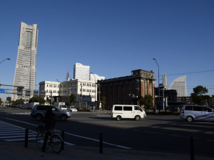 横浜